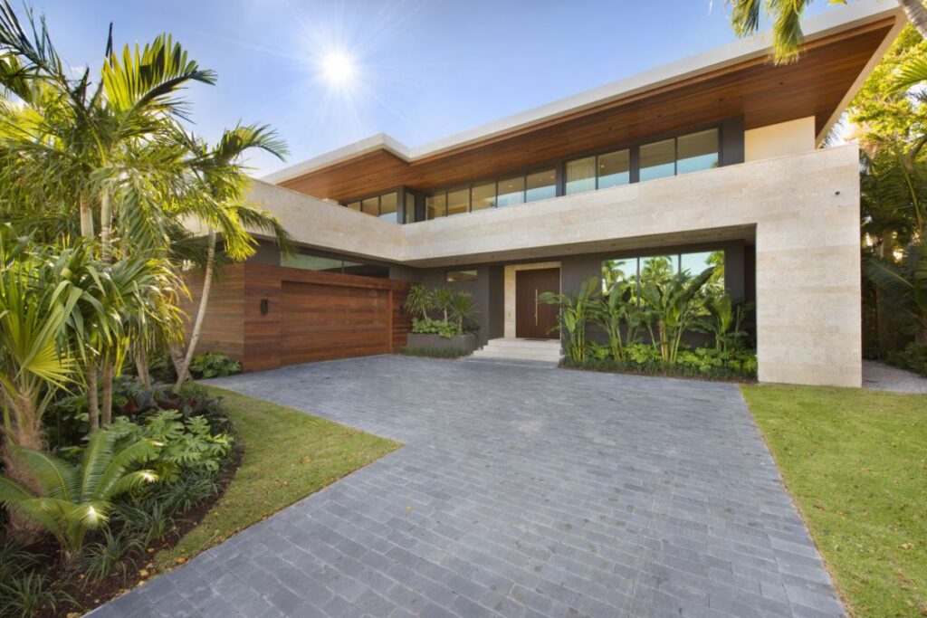 Miami Beach Modern Waterfront Home By In Site Design Group Llc