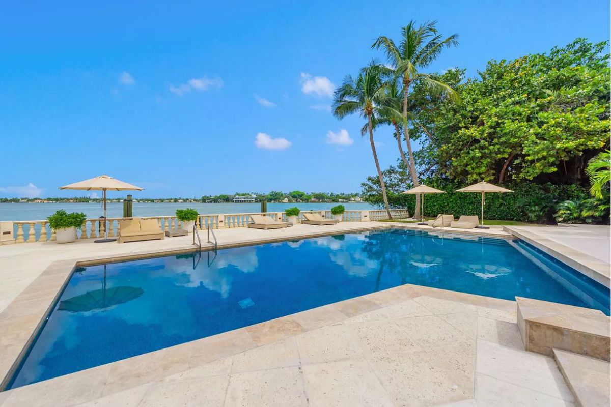 Miami-Beach-Resort-Style-Home-for-Sale-15