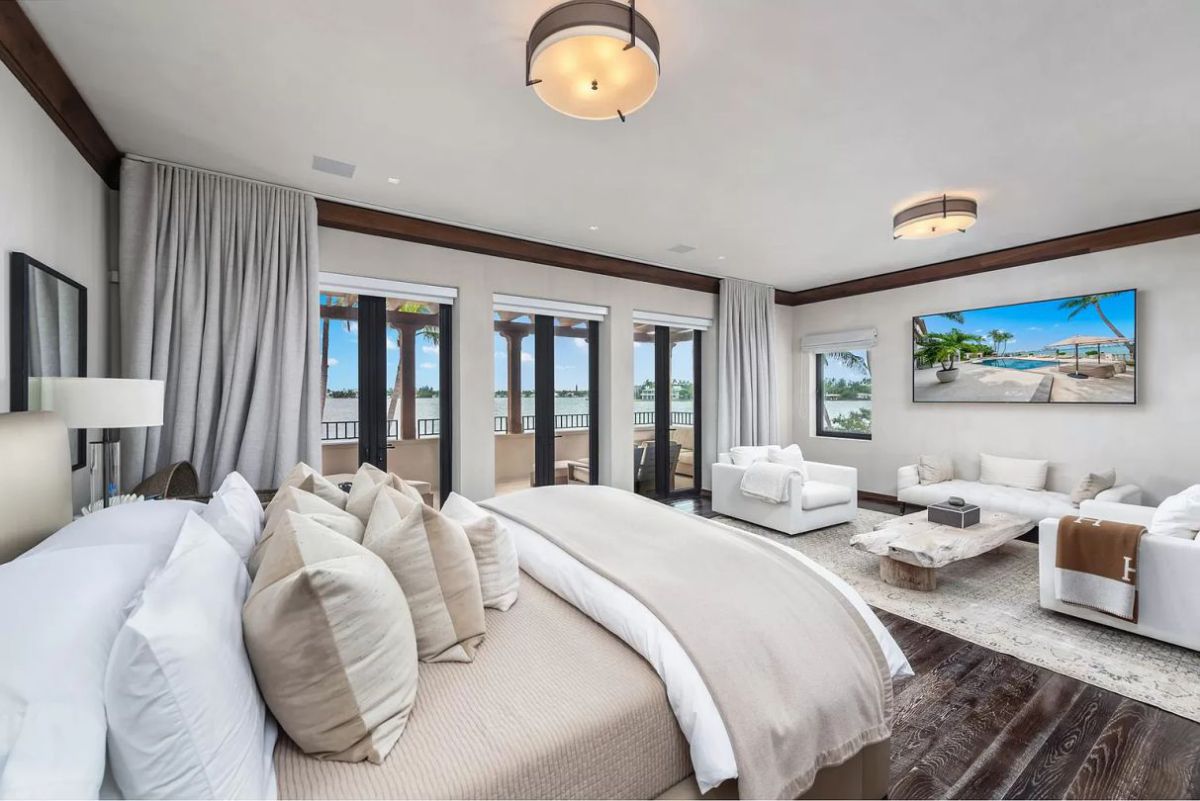 Miami-Beach-Resort-Style-Home-for-Sale-25