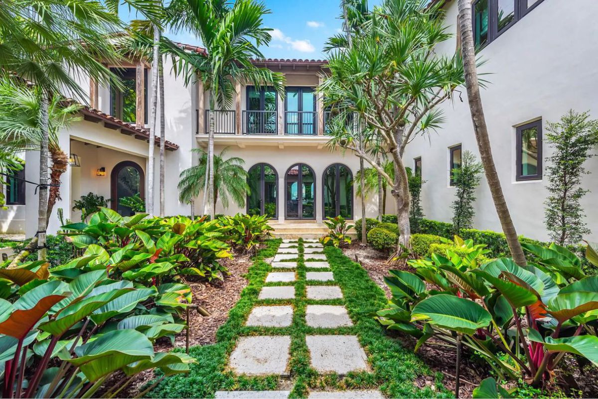 Miami-Beach-Resort-Style-Home-for-Sale-7