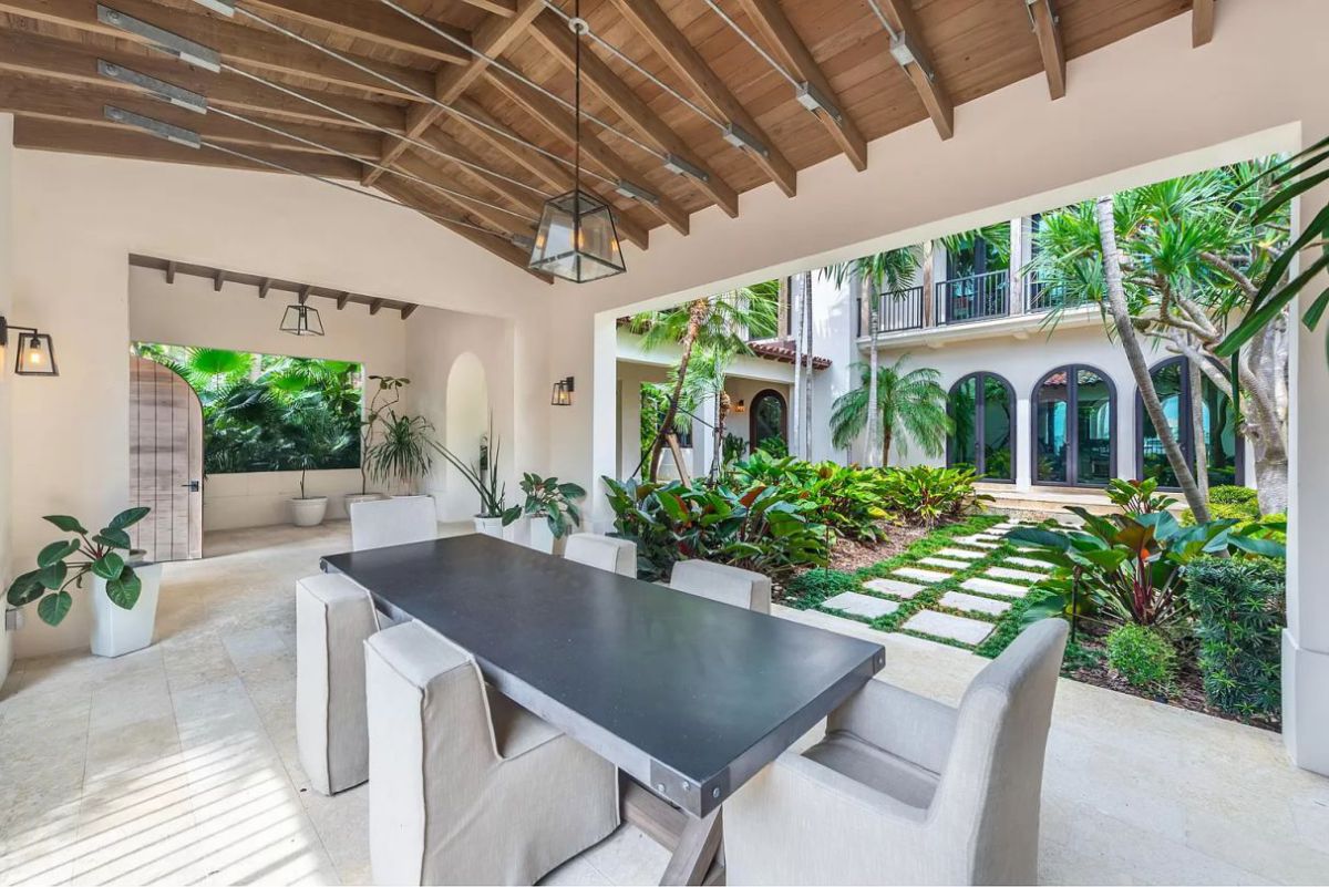 Miami-Beach-Resort-Style-Home-for-Sale-8