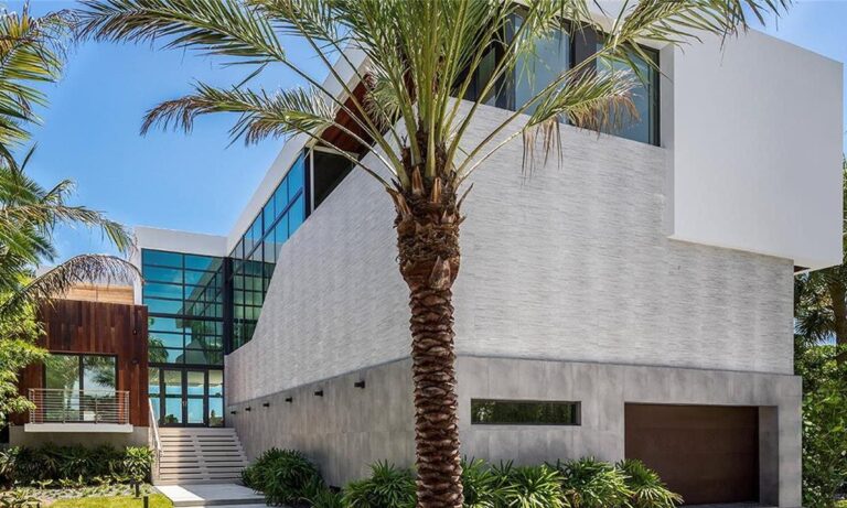 Miami House on the Prestigious Belle Meade Island for Sale $7.5 Million