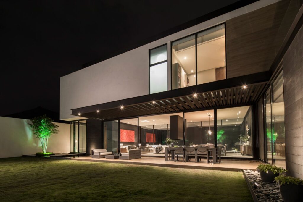 Modern House ER in Monterrey, Mexico by GLR Architects