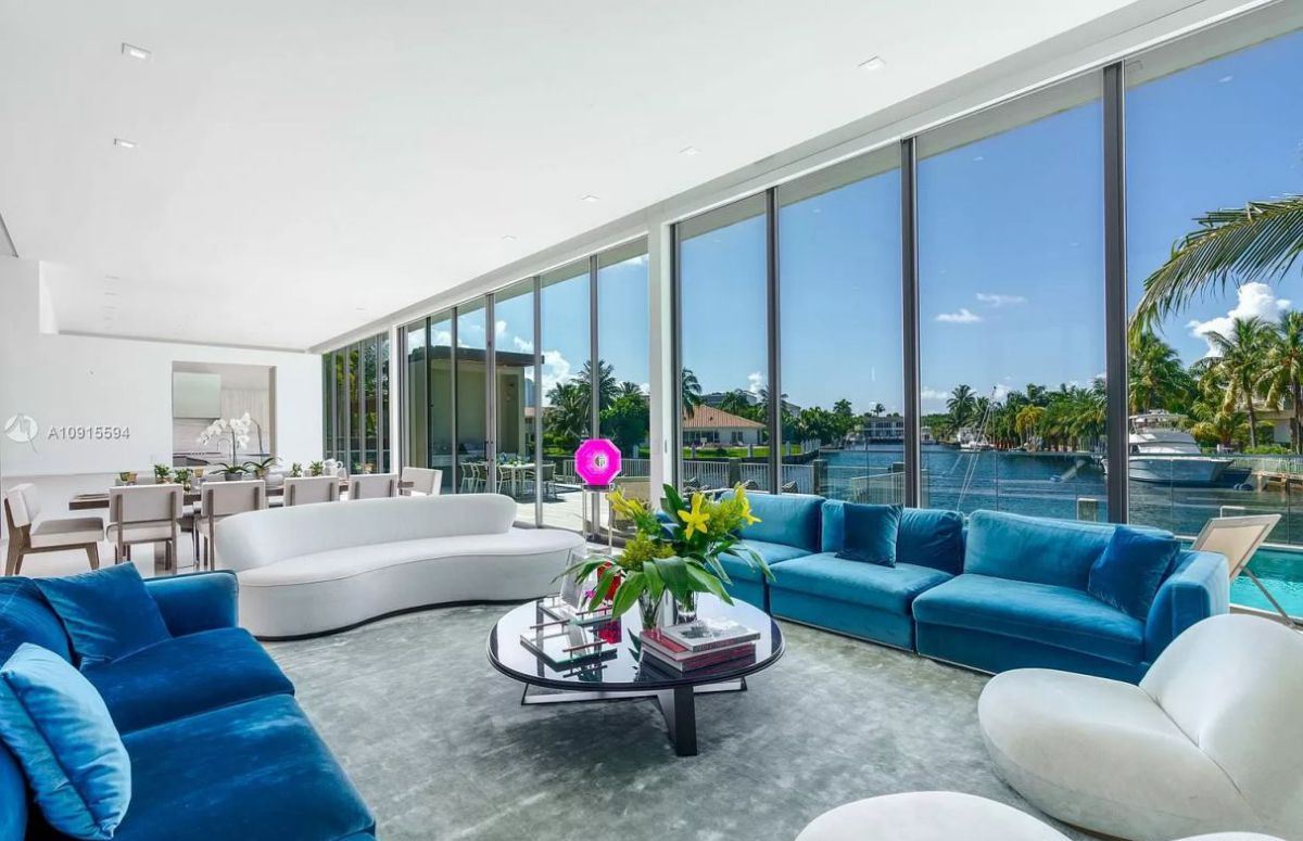 North-Miami-Beach-Modern-Home-with-Yacht-Dockage-6