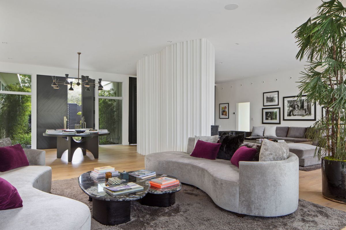 Perfect-Beverly-Hills-Mid-Century-Modern-Home-19