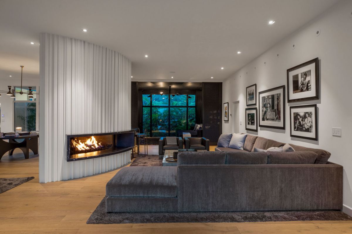 Perfect-Beverly-Hills-Mid-Century-Modern-Home-5