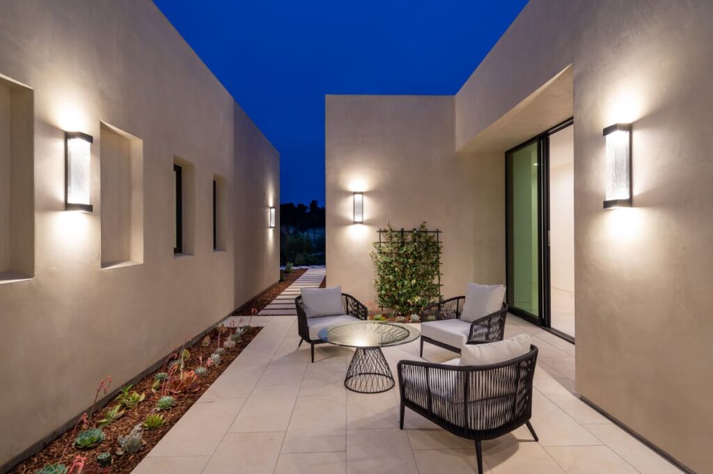 Rancho Santa Fe Iconic New Construction Home for Sale