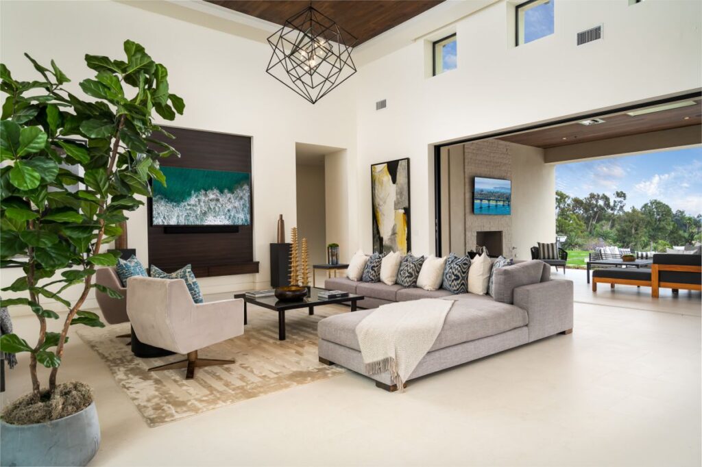 Rancho Santa Fe Iconic New Construction Home for Sale