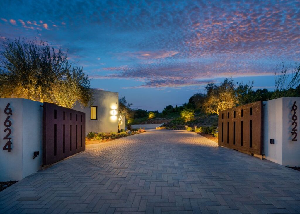 Rancho Santa Fe Iconic New Construction Home for Sale