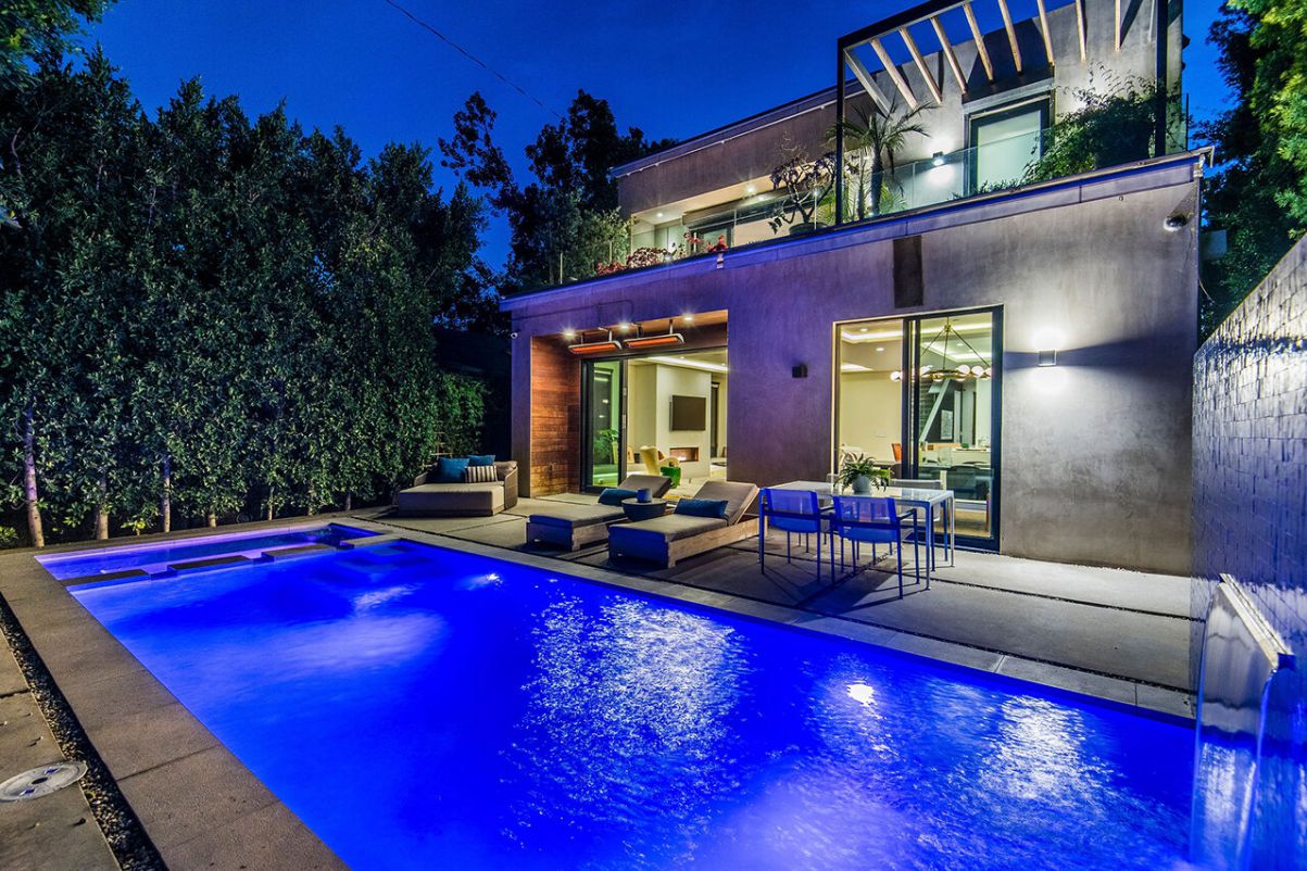 Refined-Architectural-West-Hollywood-House-for-Rent-16