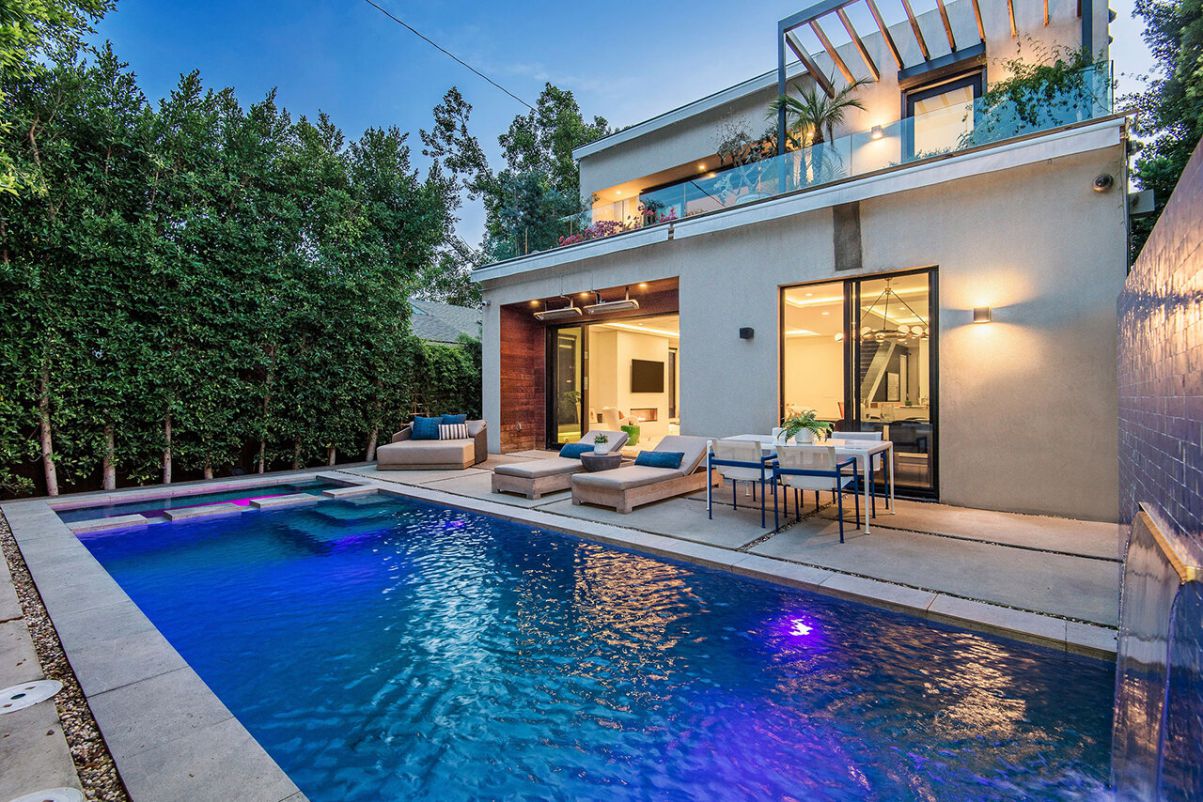 Refined-Architectural-West-Hollywood-House-for-Rent-5