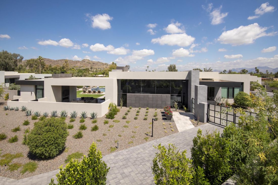 Remarkable-Arizona-Home-in-Paradise-Valley-by-Drewett-Works-2