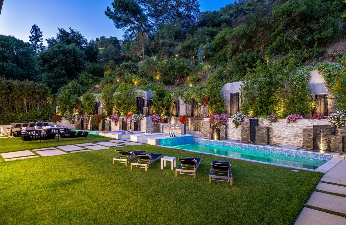 Roscomare-Traditional-Estate-in-Los-Angeles-for-Sale-22