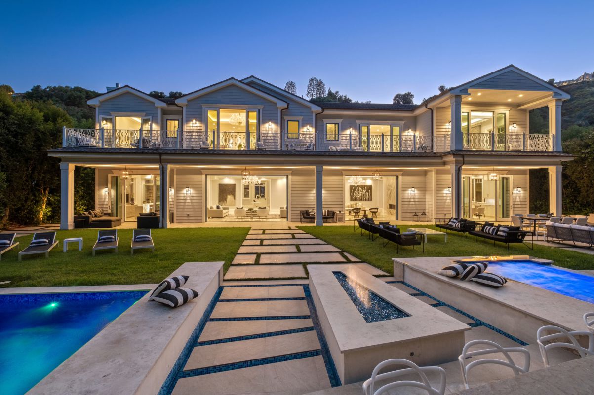 Roscomare-Traditional-Estate-in-Los-Angeles-for-Sale-3