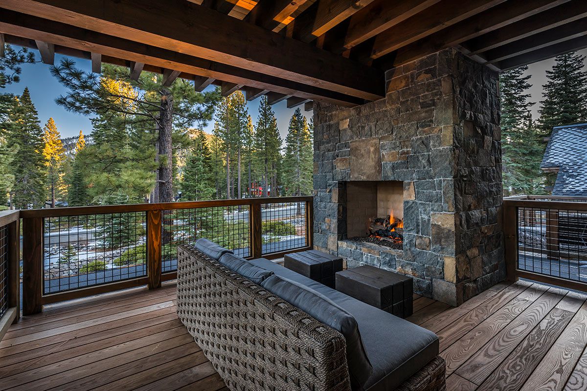 Stunning-Martis-Camp-Home-Lot-308-by-Kelly-and-Ston-Architects-15