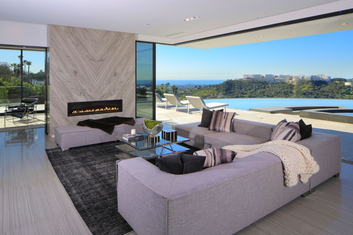 Timeless-Sophisticated-Bel-Air-Estate-by-Architecture-West-Inc-4