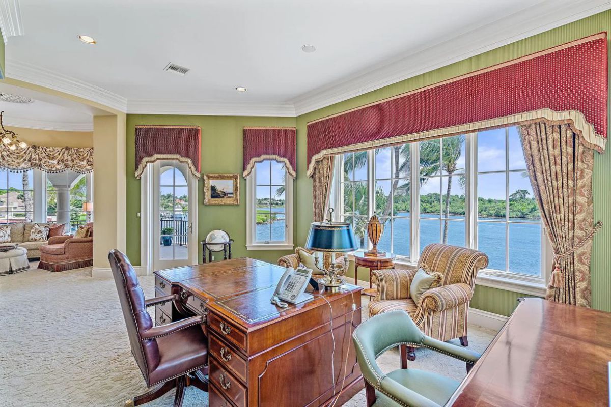 Ultra-Desirable-Intracoastal-Point-Jupiter-Home-for-Sale-6