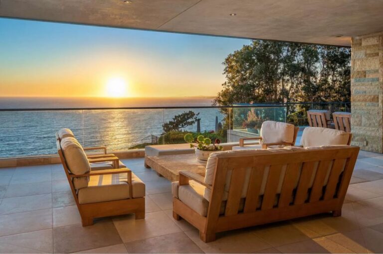 Architectural Masterpiece above The Ocean on The Towering Bluffs of