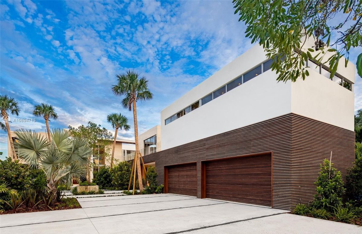 Unparalleled-Sabal-Palm-Modern-House-in-Florida-for-Sale-20-Million-10