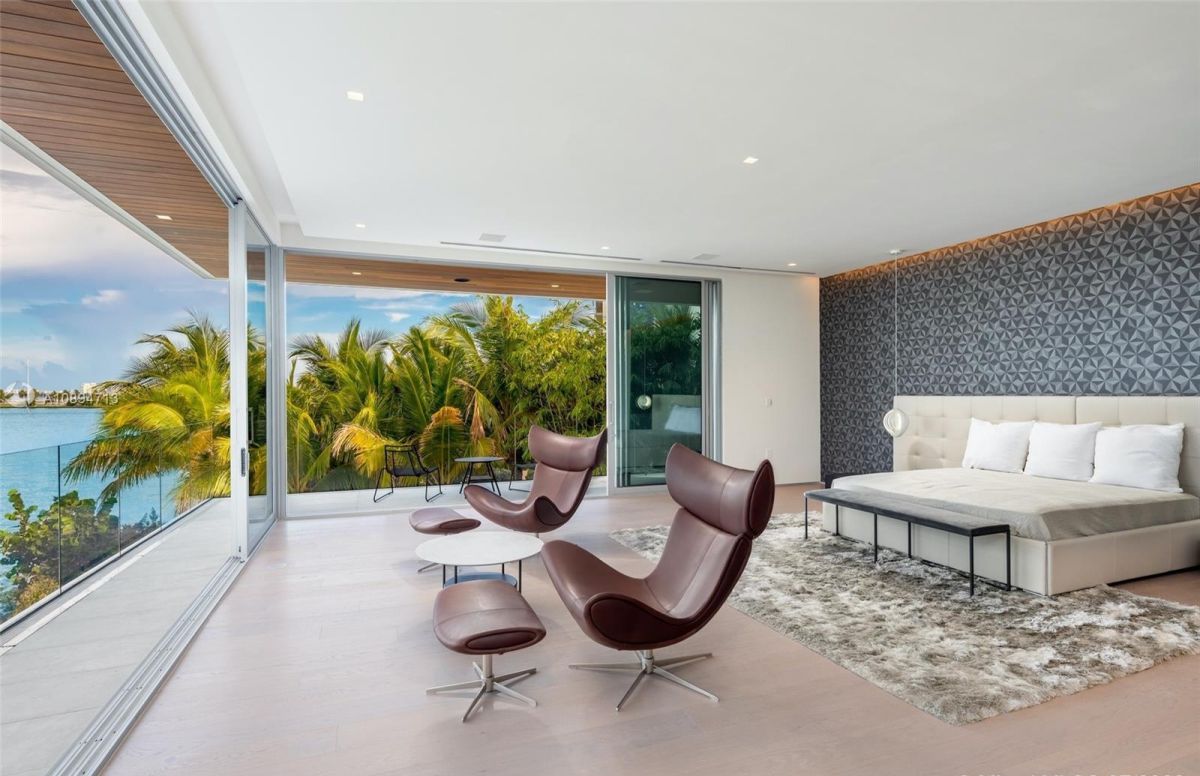 Unparalleled-Sabal-Palm-Modern-House-in-Florida-for-Sale-20-Million-16