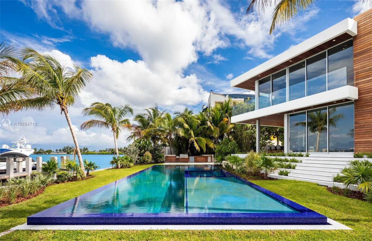 Unparalleled-Sabal-Palm-Modern-House-in-Florida-for-Sale-20-Million-32