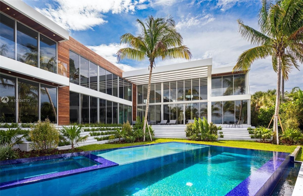 Unparalleled-Sabal-Palm-Modern-House-in-Florida-for-Sale-20-Million-34