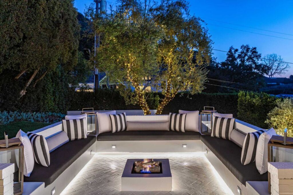Brand New Home in Beverly Hills offers Exquisite Architecture