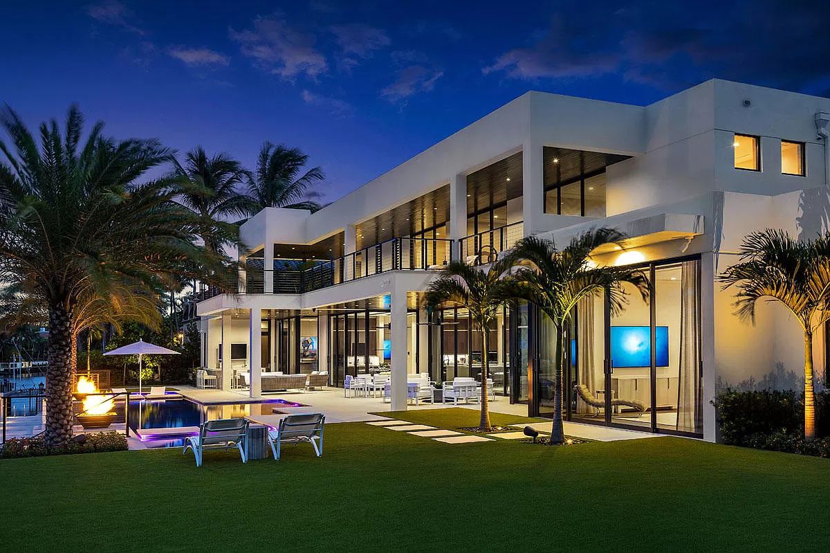 A Newly Clean-lined Designed Boca Raton Home for Sale at $16.5 Million