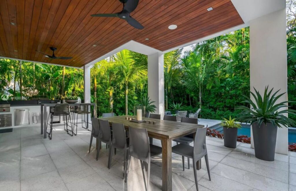 A Stunning Eco-smart Home in Miami Asking for $4.65 Million