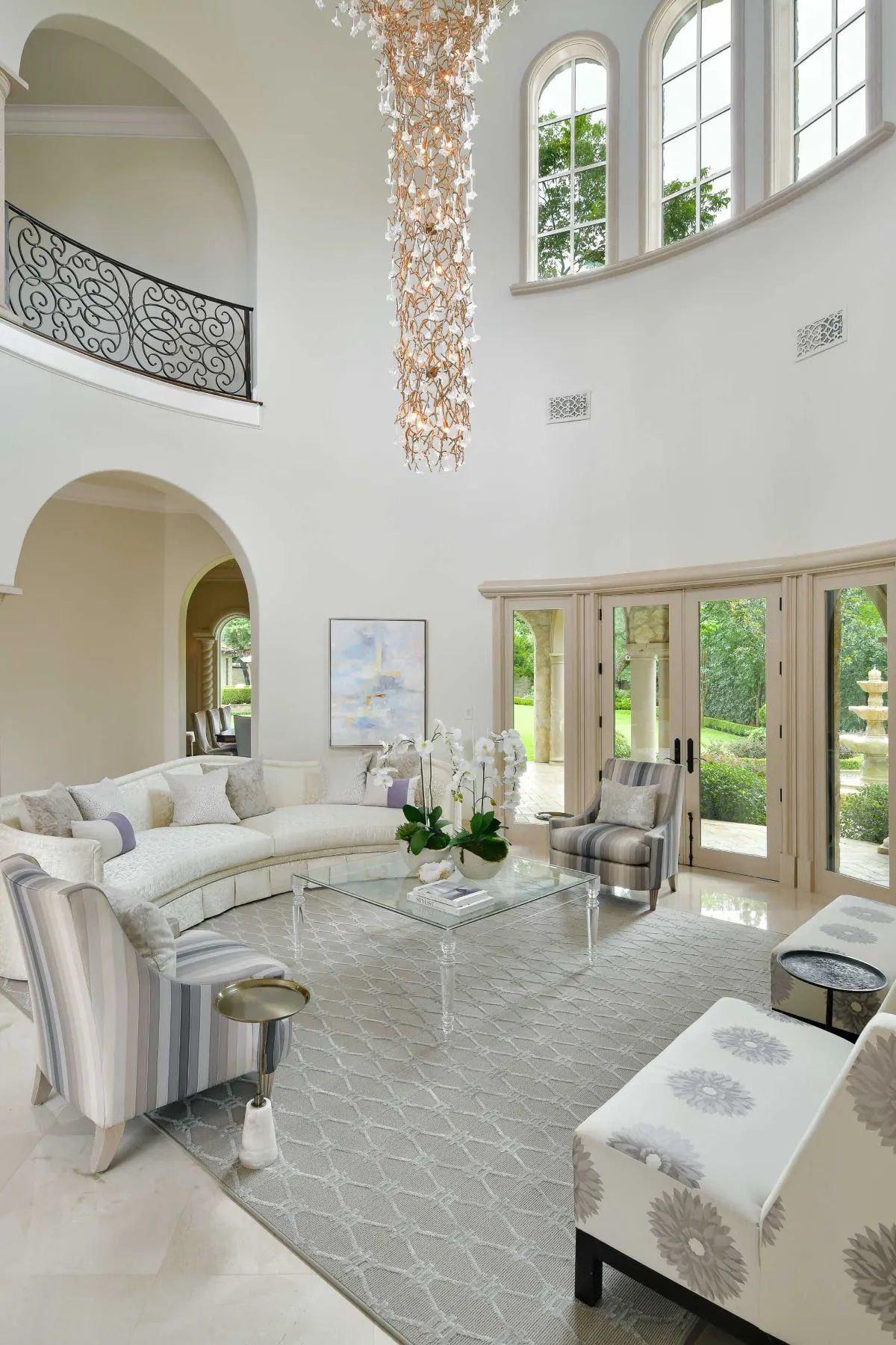 An-Exquisite-Mediterranean-style-Dallas-Home-for-Sale-2