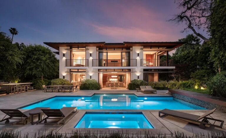 Beverly Hills Mansion in A World-class Location Asks for $23 Million