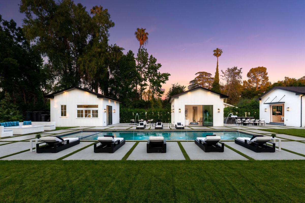 Brand New Modern Farmhome in Encino Listed for $8.995 Million