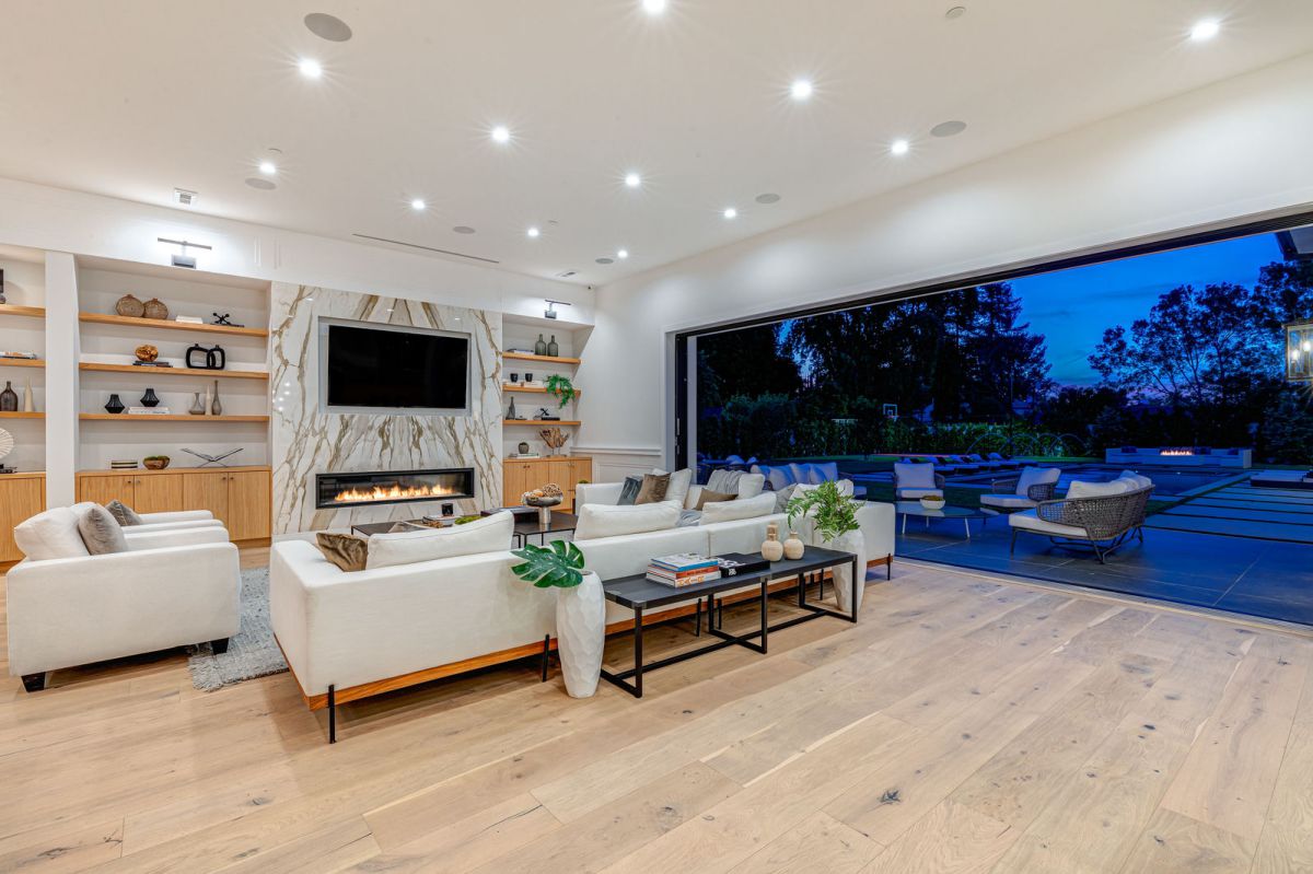 Brand-New-Modern-Farmhome-in-Encino-3