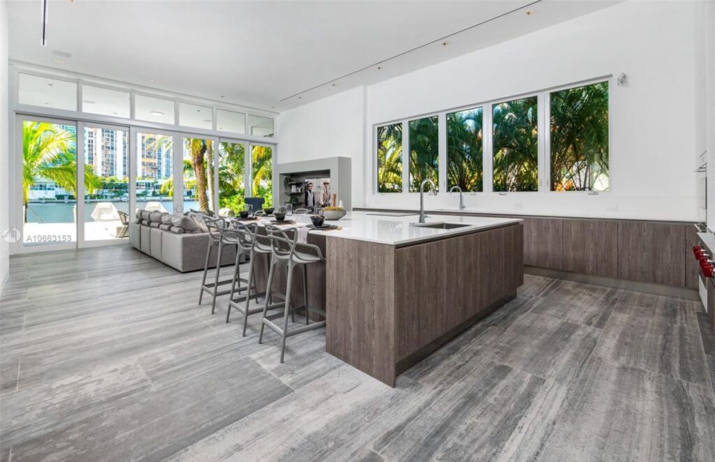 Center Island Contemporary Home in Florida for Sale