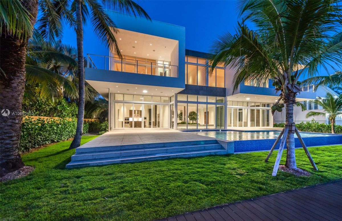 Center Island Contemporary Home in Florida for Sale at $11.995 Million