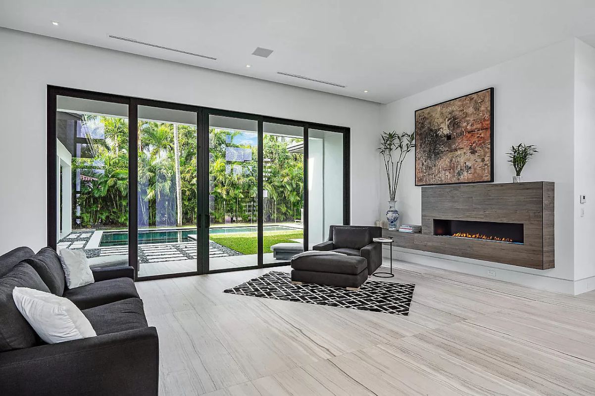 Classic-Modern-Delray-Beach-Home-for-Sale-19