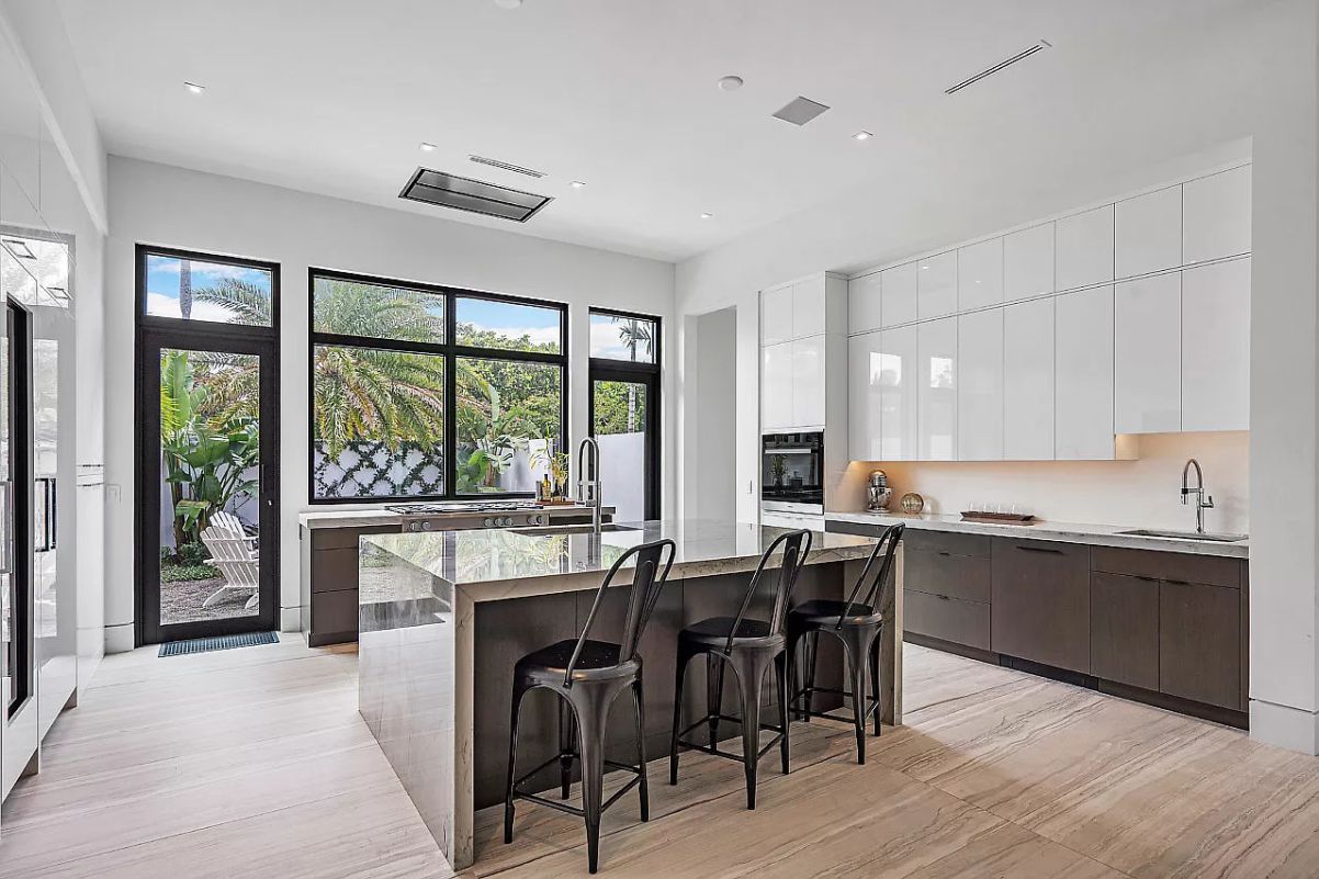 Classic-Modern-Delray-Beach-Home-for-Sale-5