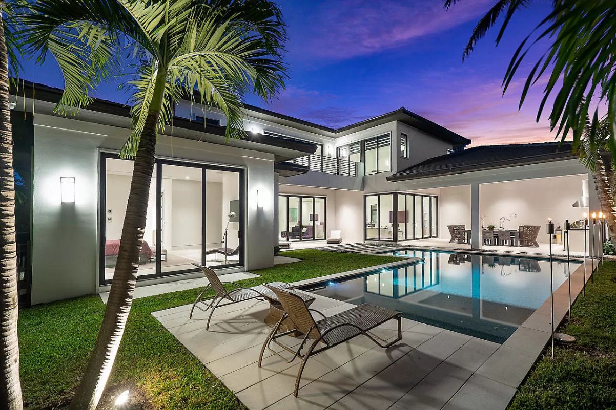 Classic-Modern-Delray-Beach-Home-for-Sale-9