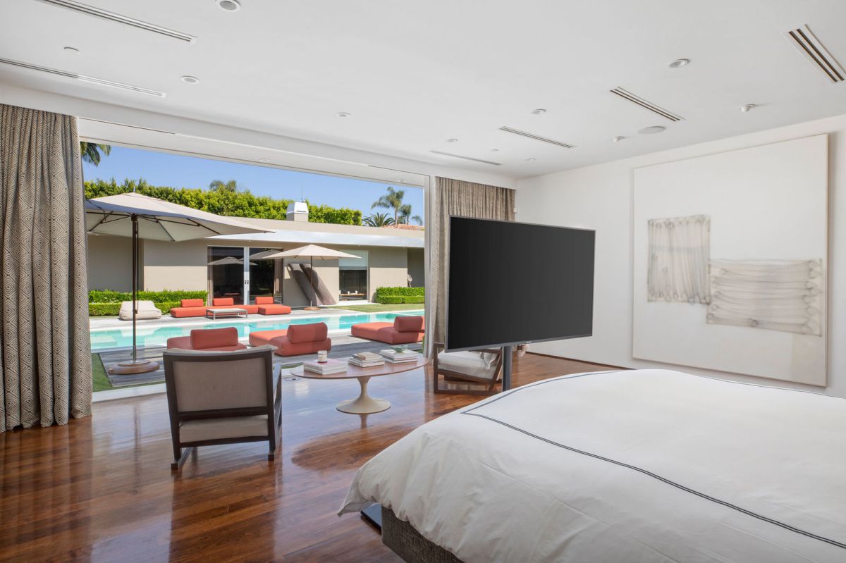 Completely-Remodeled-Modern-Beverly-Hills-Home-25