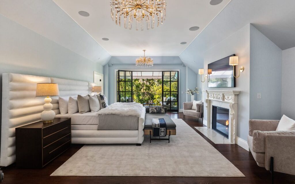 Elegant New Custom Built Beverly Hills Mansion for Sale