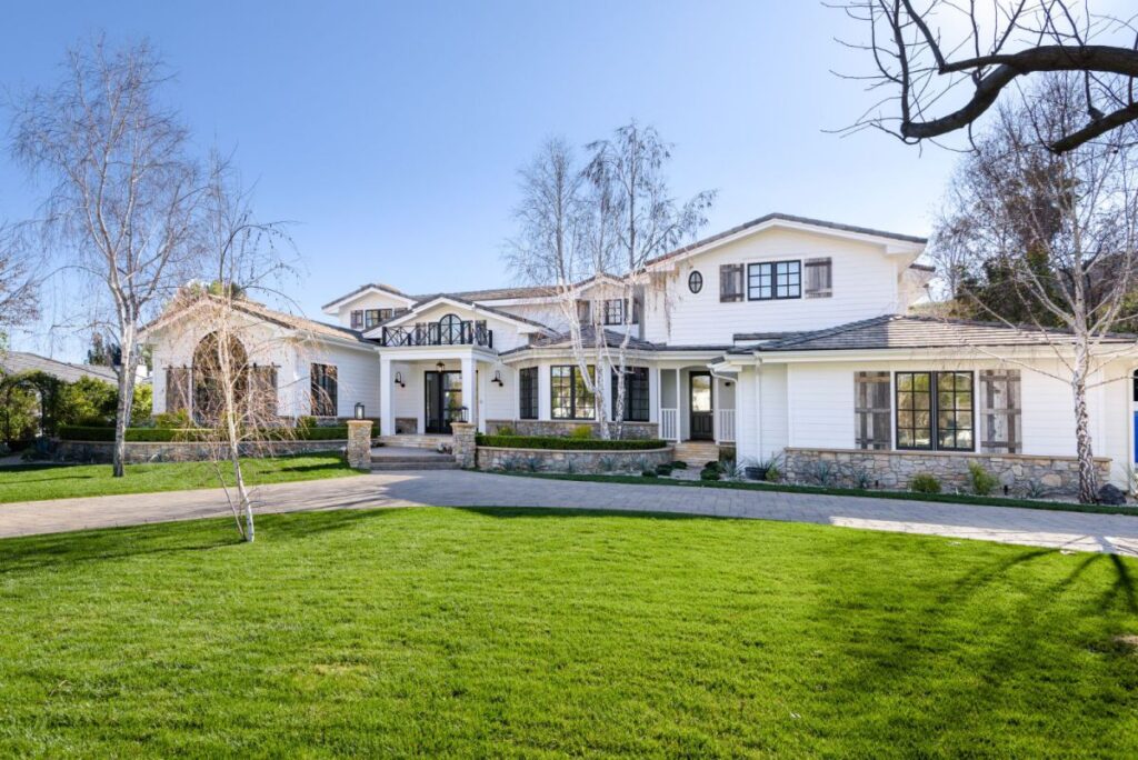 Exquisitely Remodeled Hidden Hills Home for Sale 