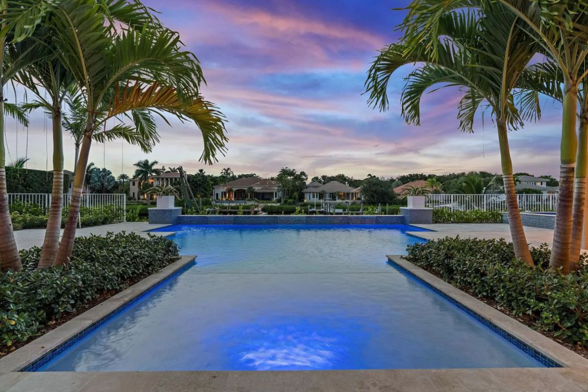 Floridas-Jupiter-New-Construction-Home-hits-Market-26