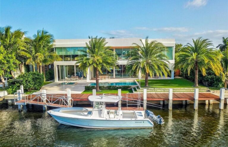 Fort Lauderdale Home in Prestigious Rio Vista for Sale at $6.69 Million