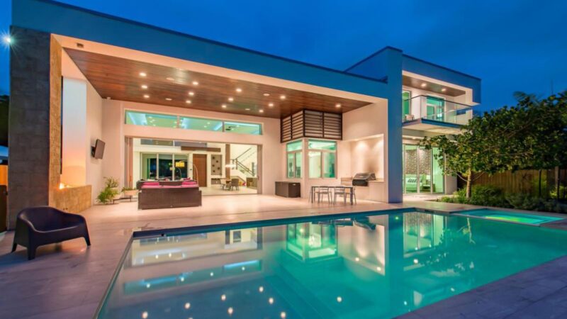 Hollywood Waterfront Mansion in Florida by In-Site Design Group LLC