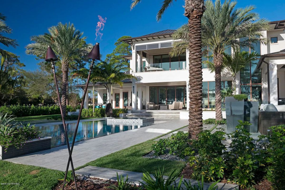 3.95M House for sale in Rockledge with Superior Construction