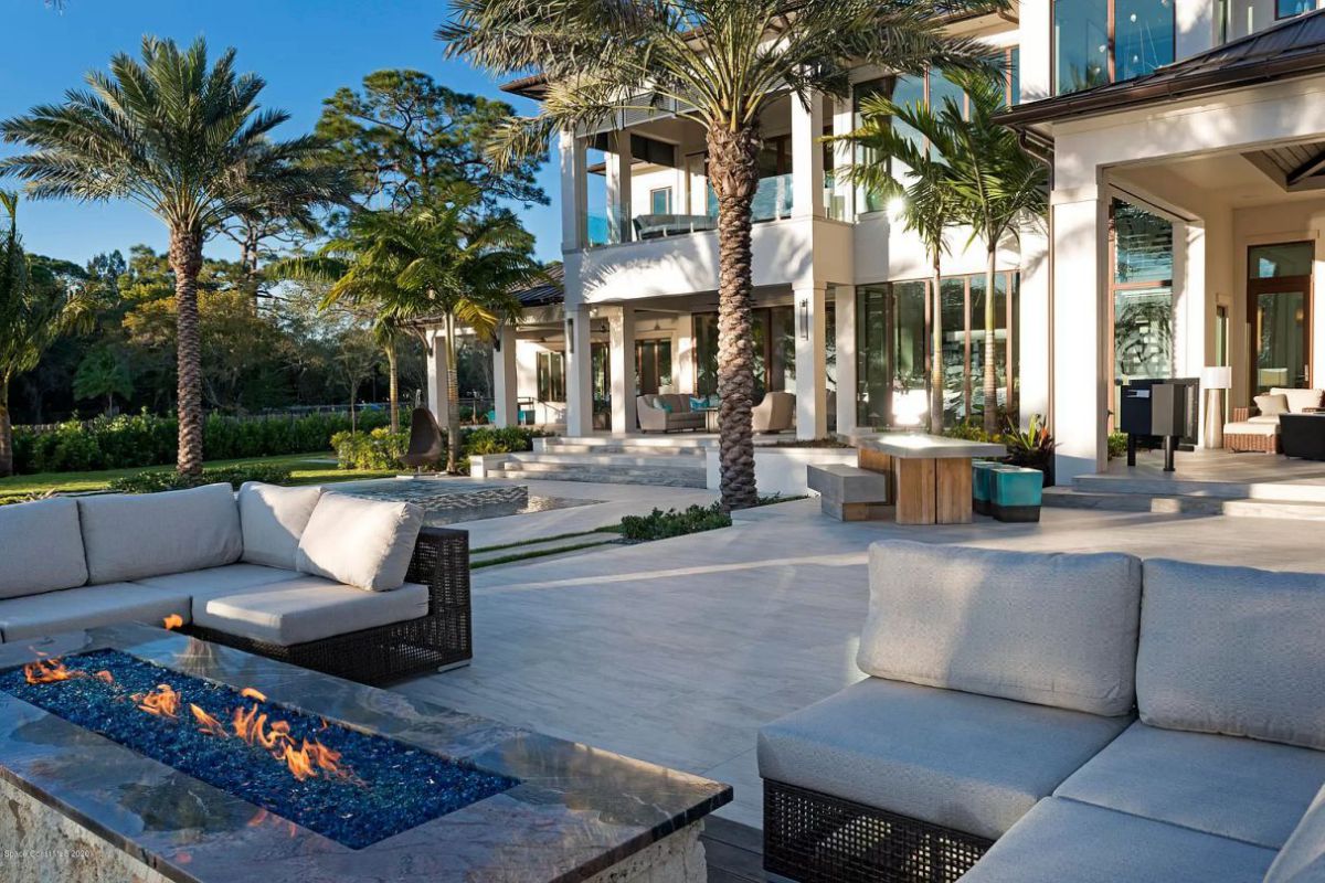 3.95M House for sale in Rockledge with Superior Construction