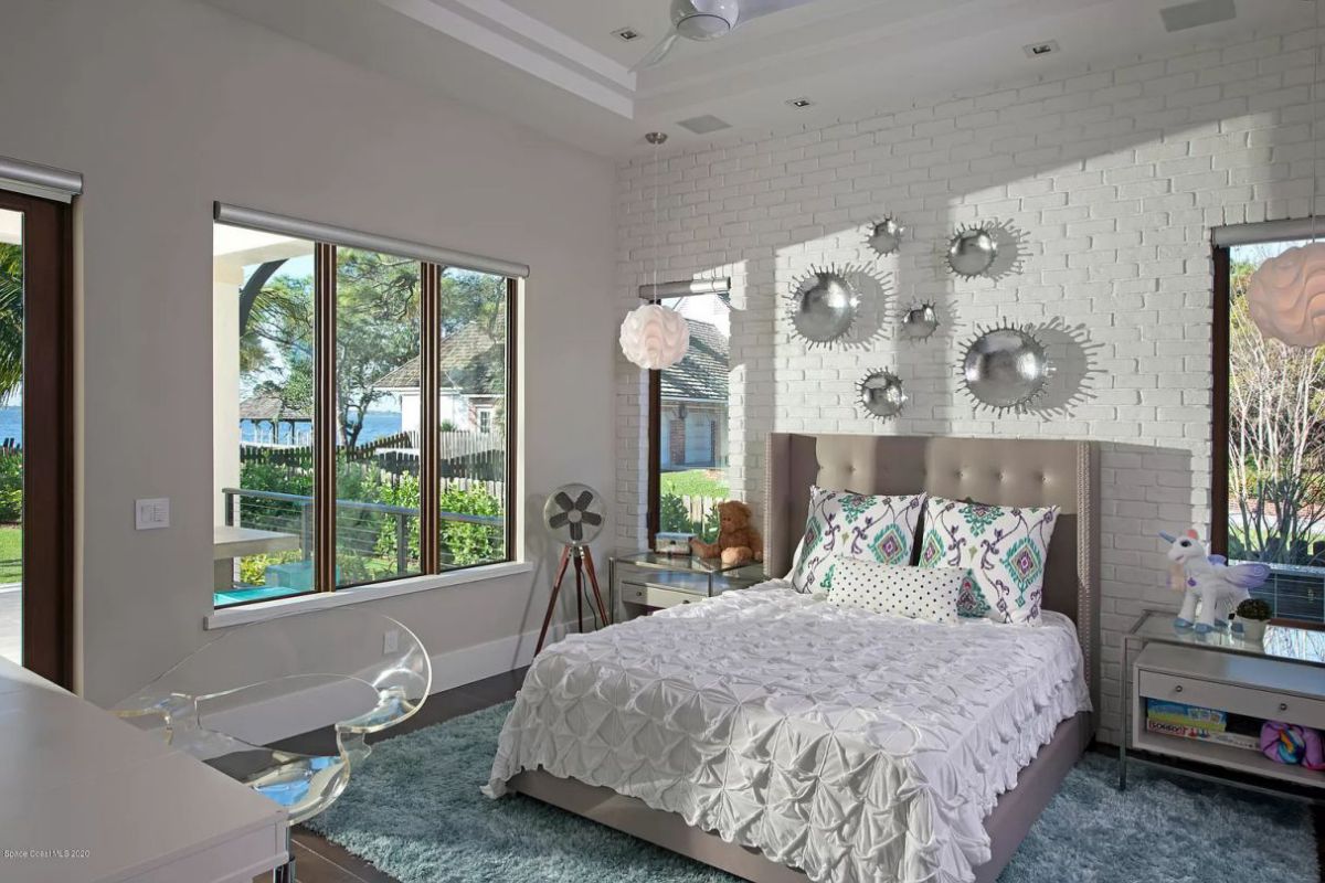 3.95M House for sale in Rockledge with Superior Construction