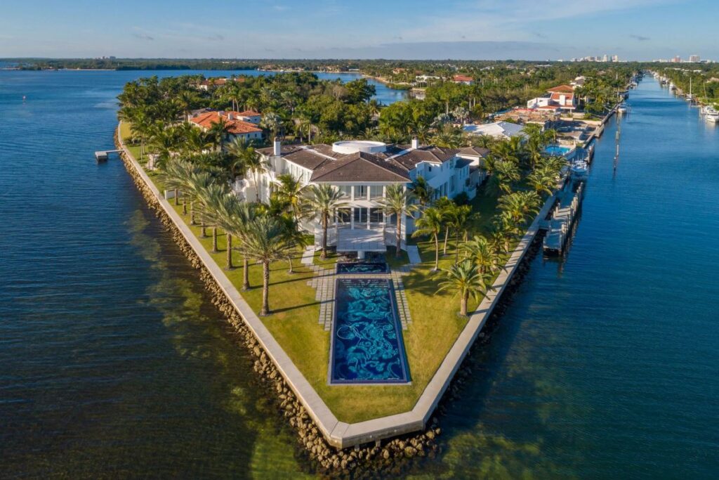 Iconic Florida Mansion in Coral Gables Returns Market