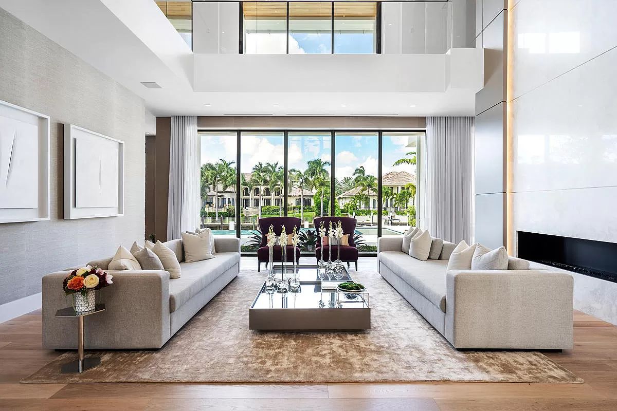 Italian-inspired-Waterfront-Home-in-Boca-Raton-for-Sale-4