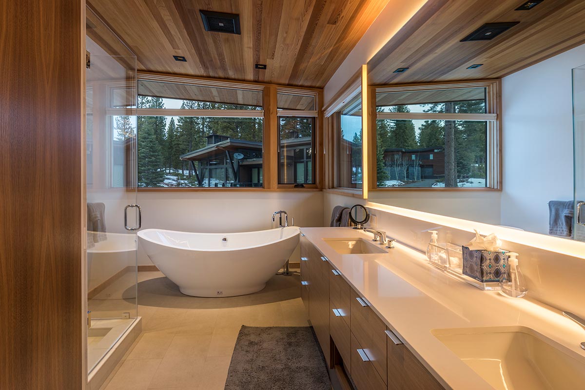 Lake-Tahoe-Home-on-Martis-Lot-345-by-Walton-Architecture-Engineering-12